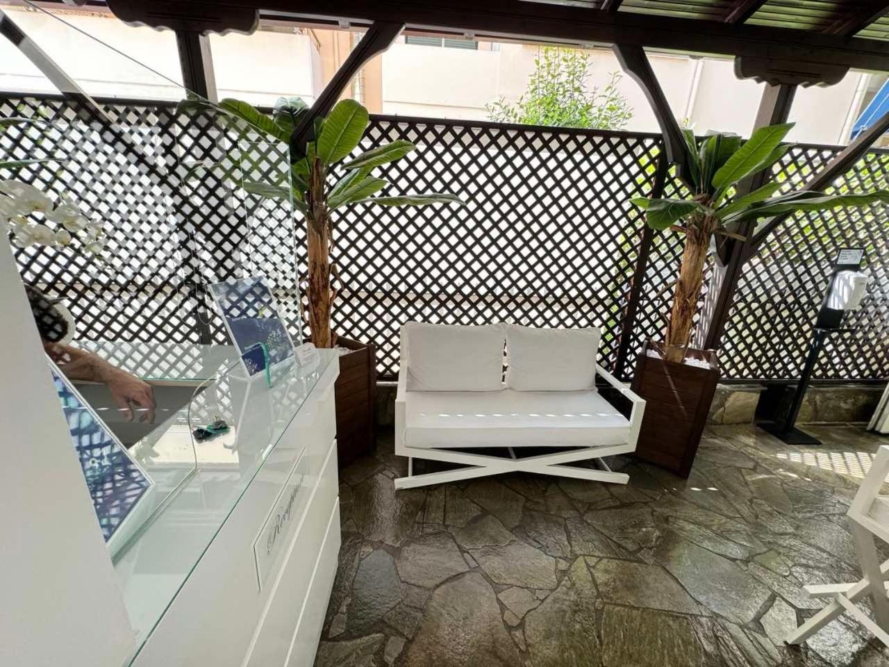 Amaryllis House Apartment Platamonas Exterior photo